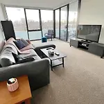 Spacious & Open 2 Bd 2Bth 2Crsp Apt - Dickson Cbd