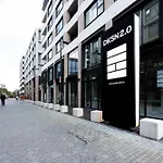 Spacious & Open 2 Bd 2Bth Unit In Canberra City