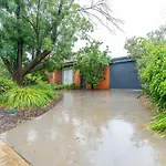 Cosy 1 Bedroom Unit In Ainslie