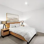 Modern Luxurious Unit In The Heart Of Dickson
