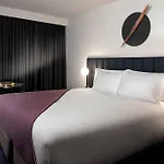 Midnight Hotel, Autograph Collection