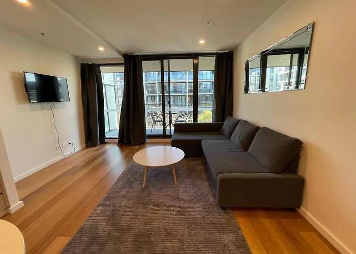 Lovely 1 Bedroom Rental Apartment + Free Parking