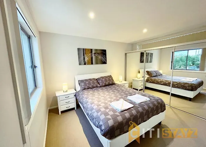Beige & Beautiful - 1Bd 1Bth Apt - Close To Anu