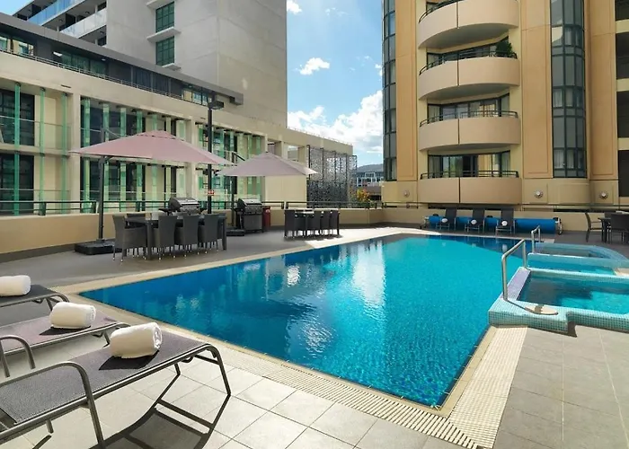 2 Beds 2 Baths Apt In Braddon Cbd - Pool, 1 Free Parking, Gym