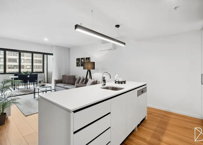 Modern Luxurious Unit In The Heart Of Dickson