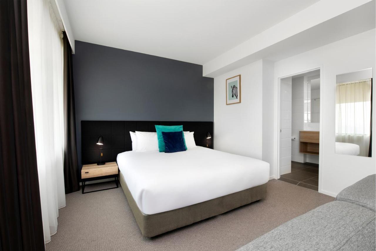 Mantra Macarthur 4*