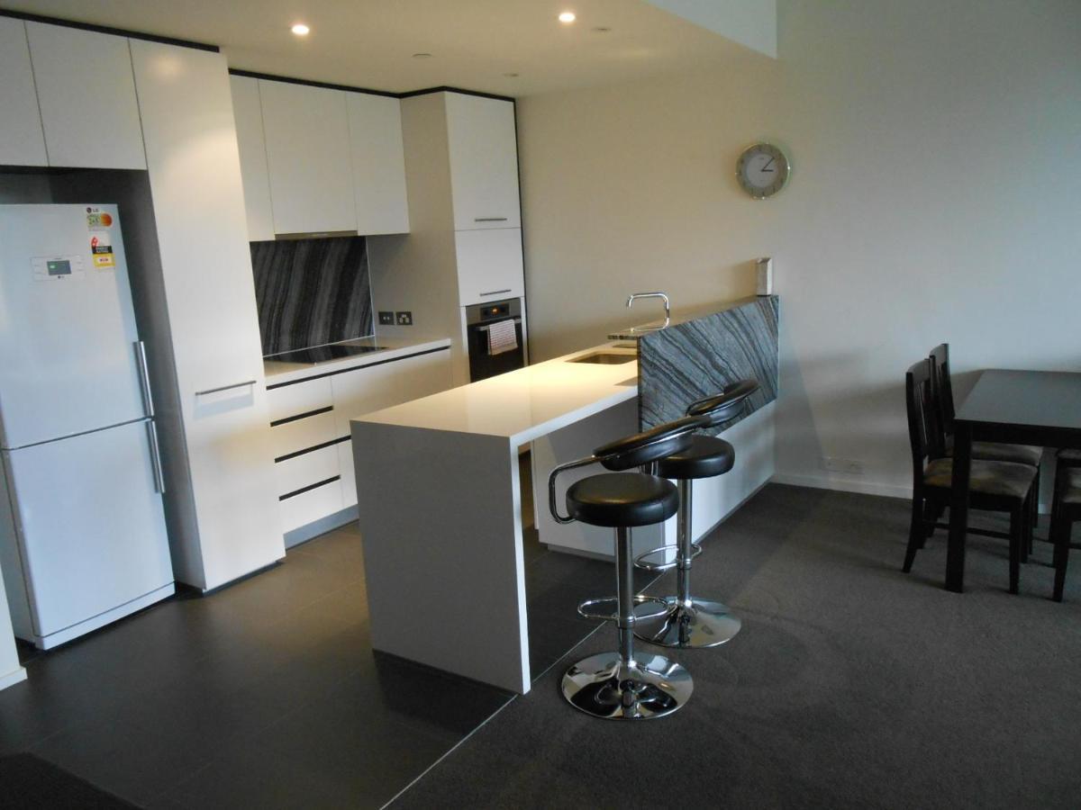 Apartment Cbd Artments In Cultural Precinct *