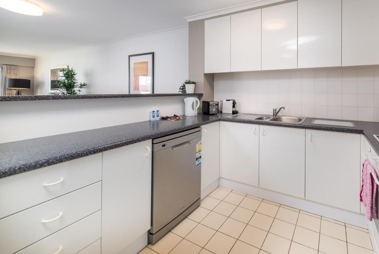 Apartment 2br 2bath L8 Executive Apartment, In Centre