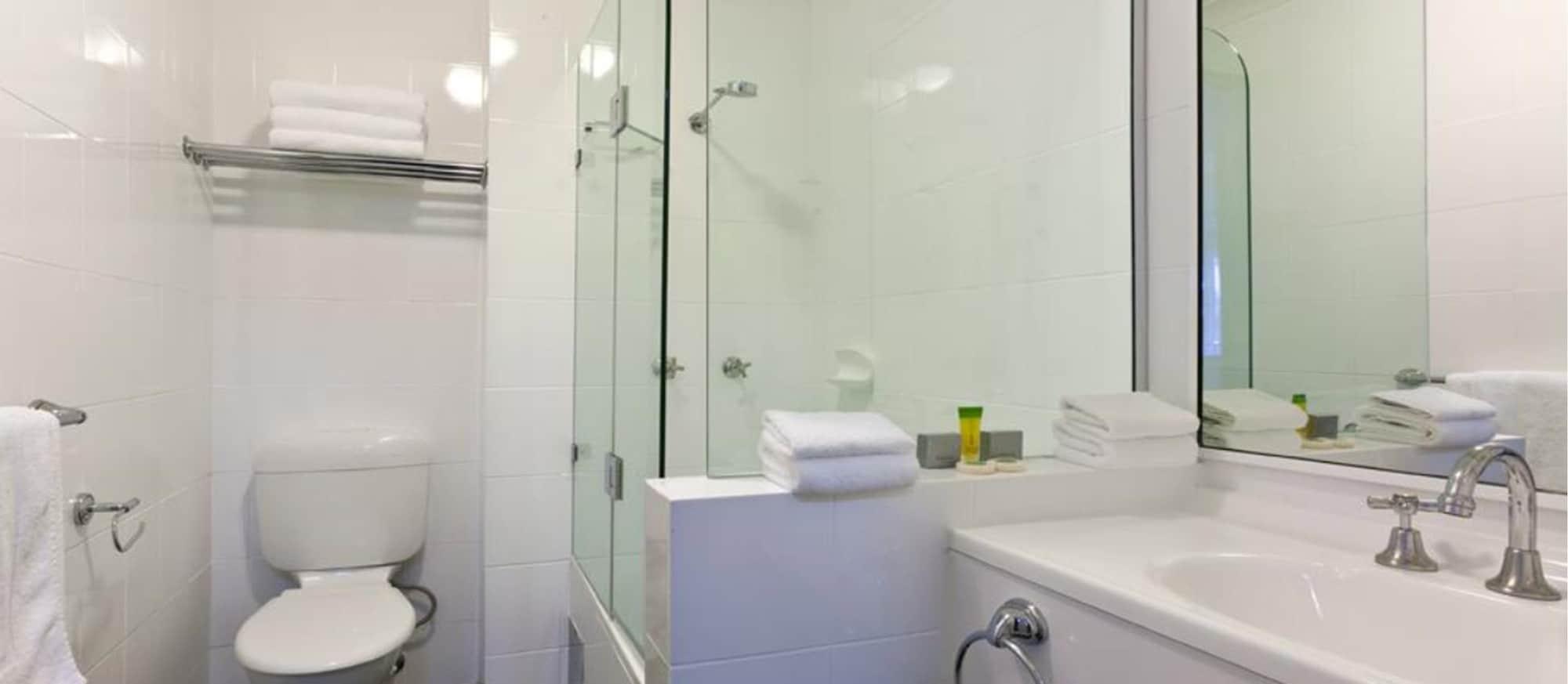 Western Tall Trees 3* Canberra