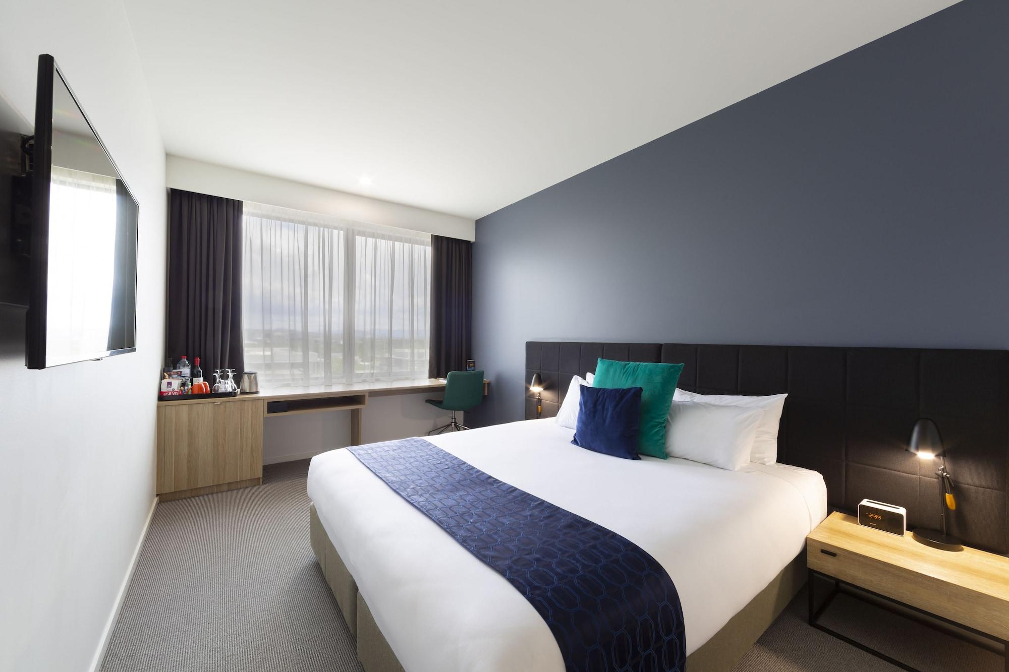 Mantra Macarthur Hotel