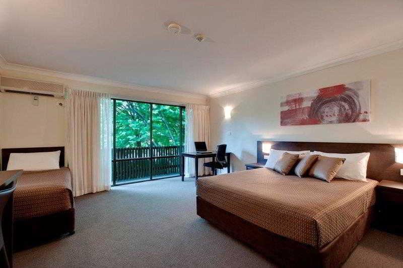 Western Tall Trees 3*
