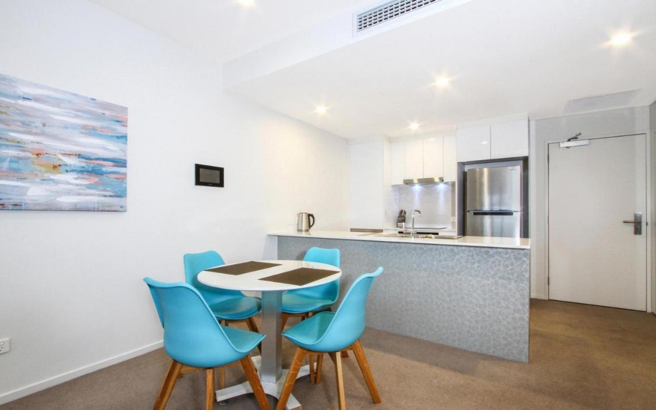 Iq Smart Apartments 704 Braddon Act *