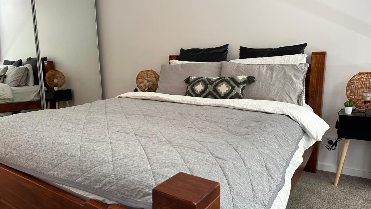 Brand New Luxe Sol Cbd One Bedroom Apartment Canberra
