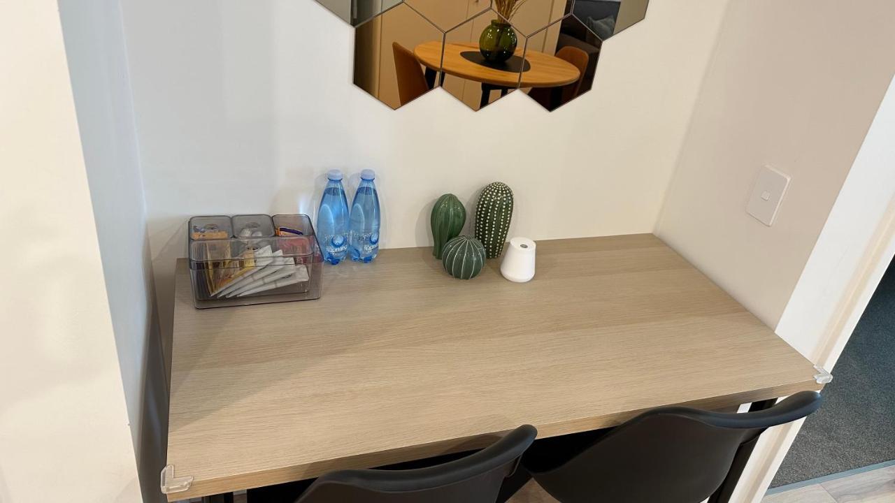 Brand New Luxe Sol Cbd One Bedroom *