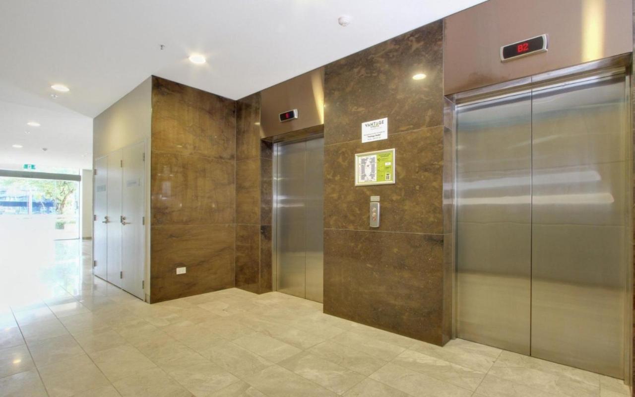 Iq Smart Apartments 704 Braddon Act