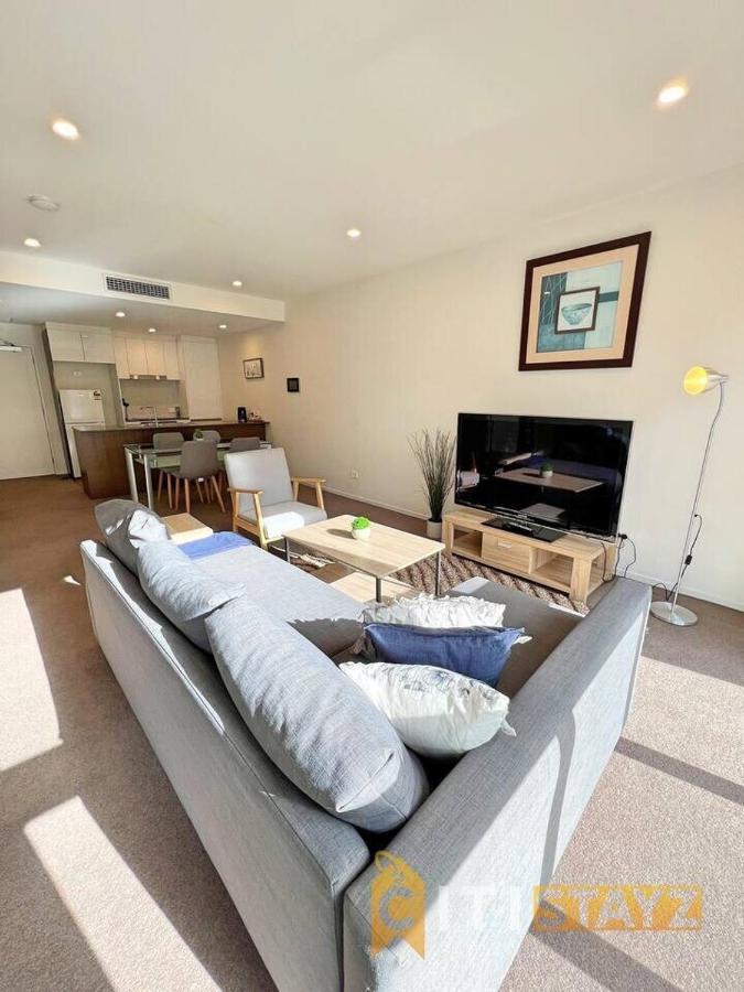 Bright In Braddon! 1 Bd 1bth Canberra