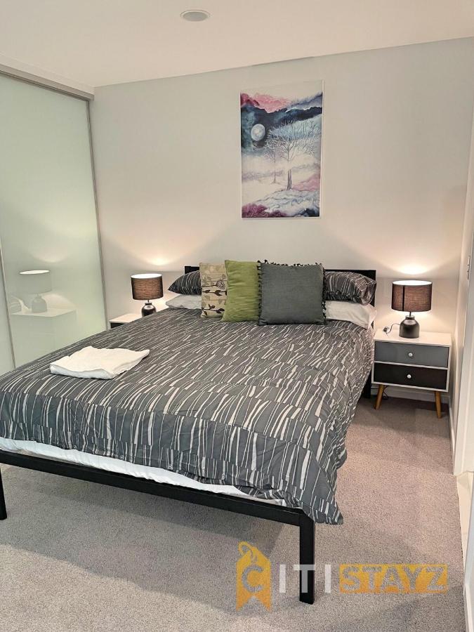 Splendid 2bd 1bth 1csp - Superb Cbd Location *