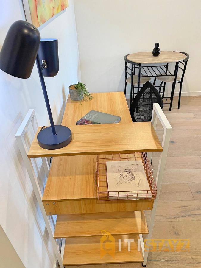 Lavish & Oversized 1 Bd 1bth - Centre Of The Cbd *