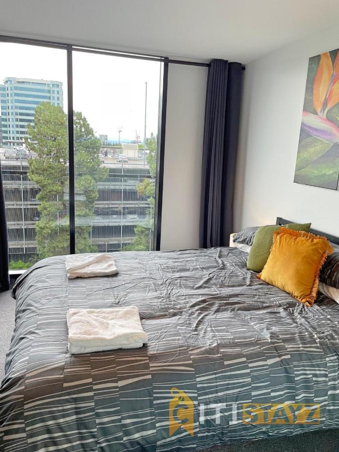 Apartment Lavish & Oversized 1 Bd 1bth - Centre Of The Cbd Canberra