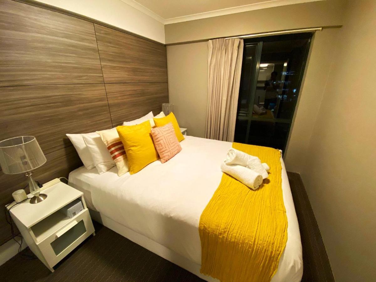 Apartment 2 Beds 2 Baths Apt In Braddon Cbd - Pool, 1 Free Parking, Gym