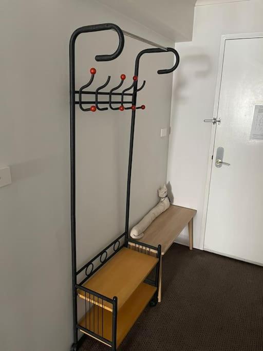 2 Beds 2 Baths Apt In Braddon Cbd - Pool, 1 Free Parking, Gym *