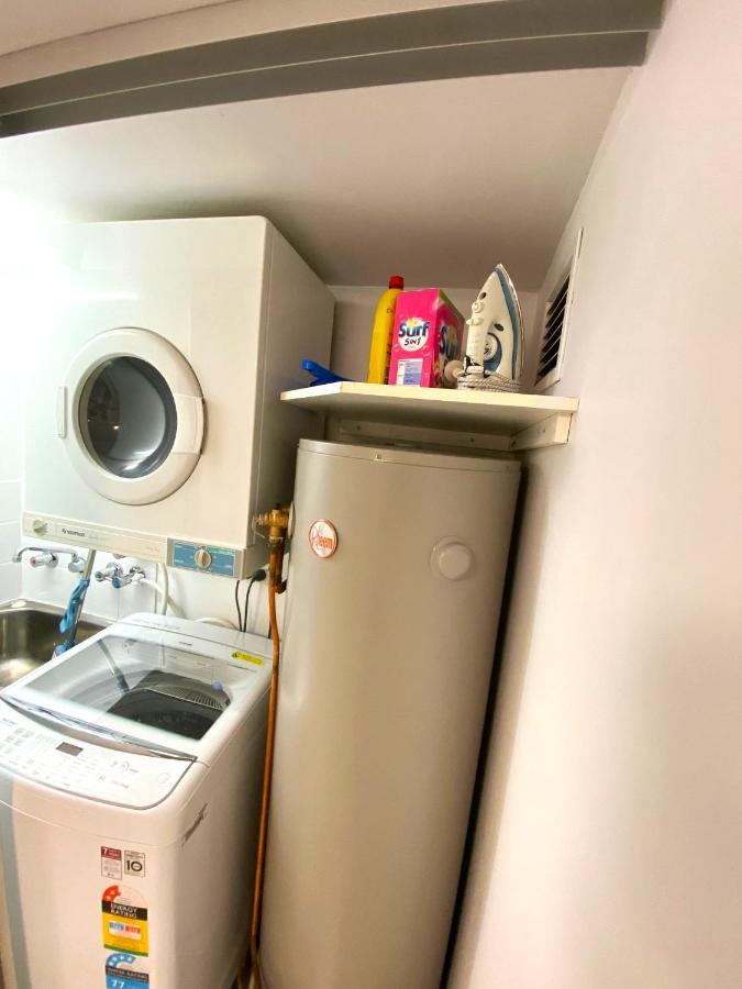 Apartment 2 Beds 2 Baths Apt In Braddon Cbd - Pool, 1 Free Parking, Gym Canberra