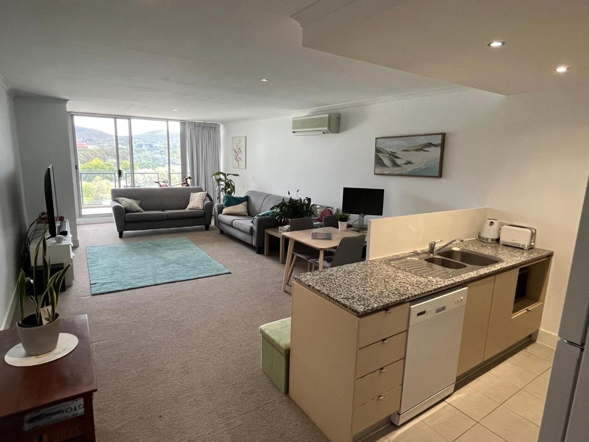 The Avenue Apartment *