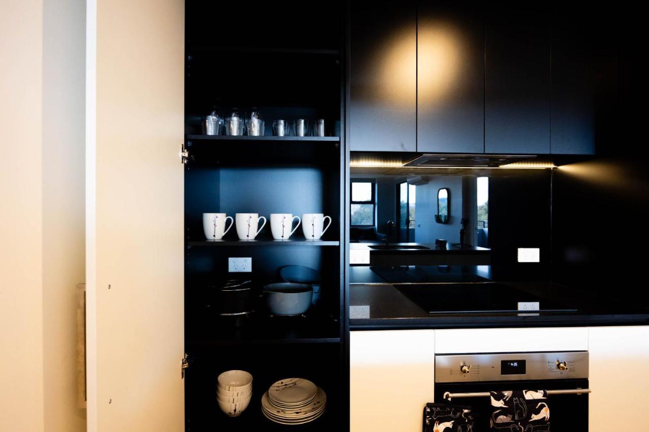 Spacious & Open 2 Bd 2bth Unit In Canberra