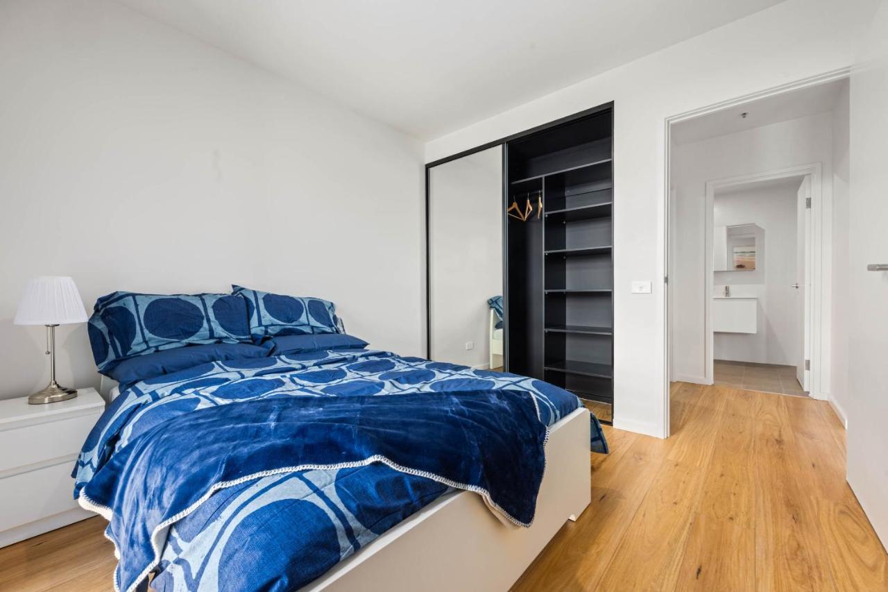 Apartment Spacious & Open 2 Bd 2bth Unit In Canberra