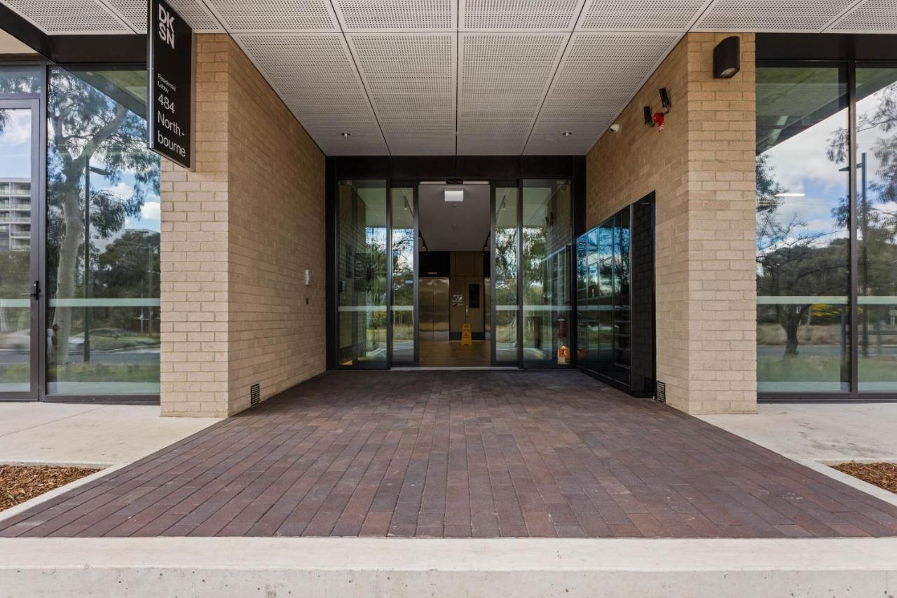 Spacious & Open 2 Bd 2bth Unit In Apartment