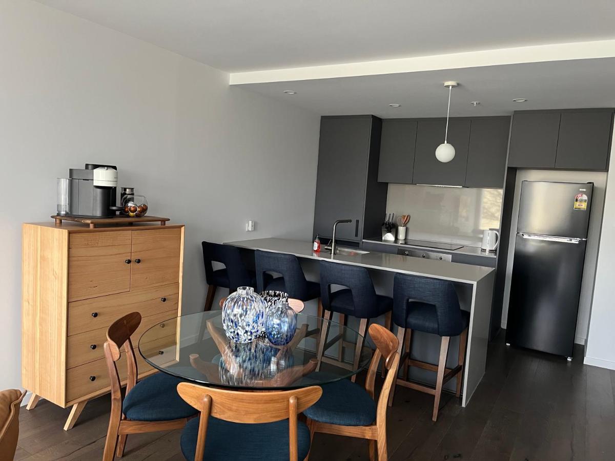 Metropol 3 • Comfy• Luxury• • Free Parking Apartment