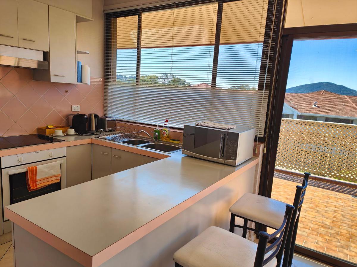 Tuggeranong Short #08c - Sleeps 6 Apartment Canberra