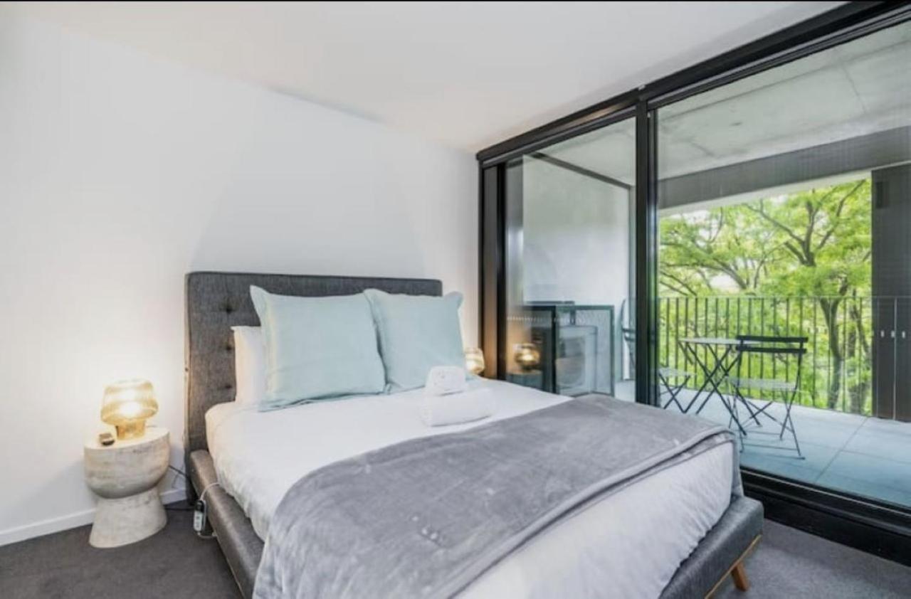 Apartment Metropol 3 • Comfy• Luxury• • Free Parking Canberra