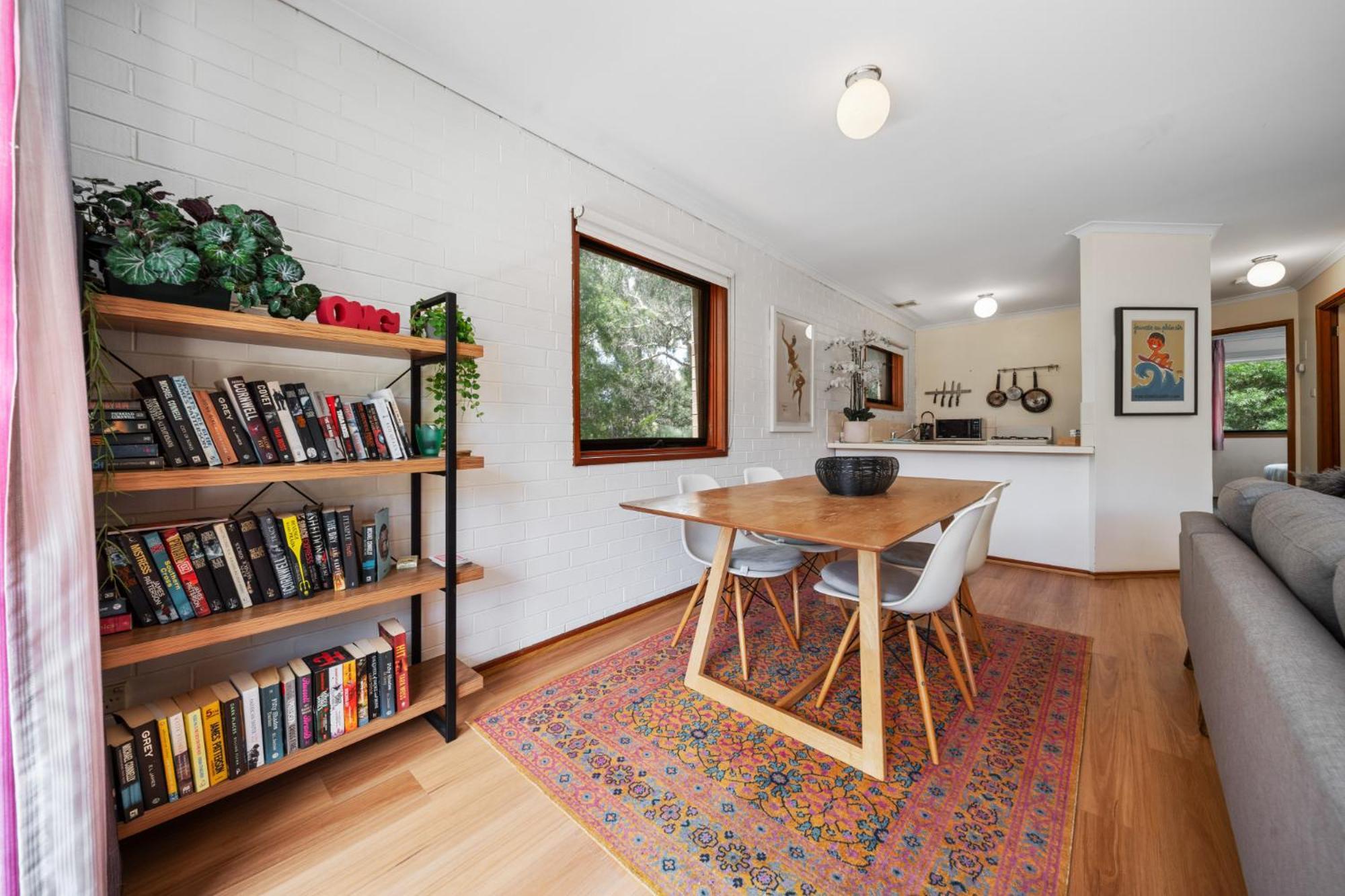 Charming 2-bed By Parks & Shops Canberra