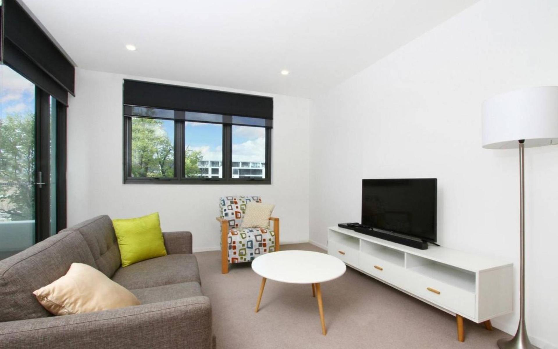 Iq Smart Apartments 704 Braddon Act Apartment