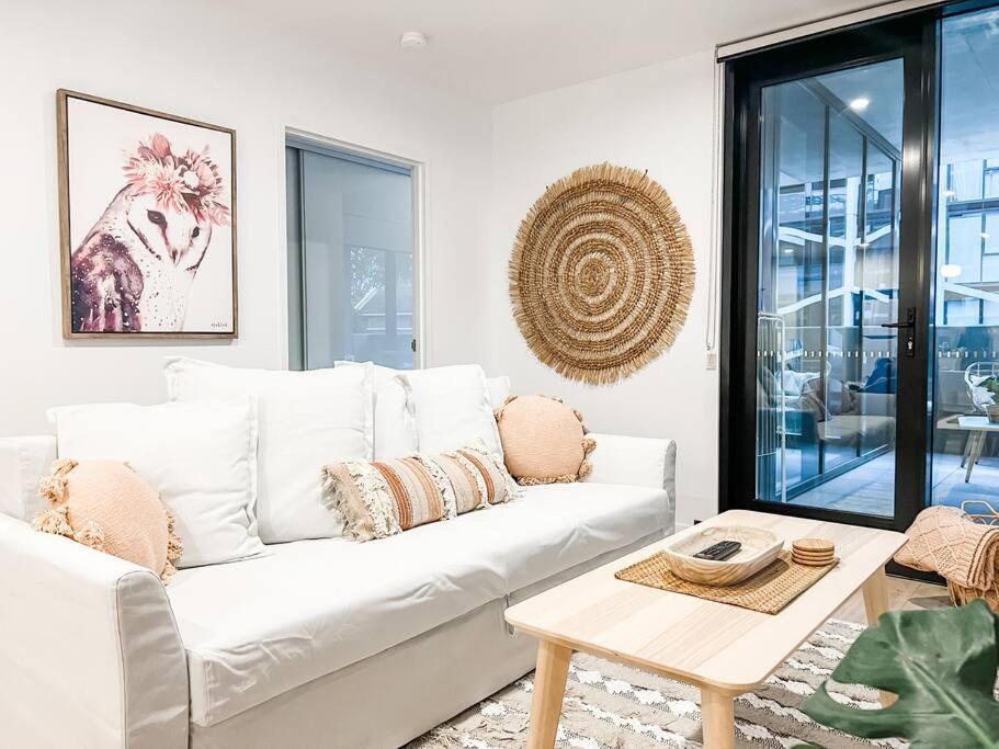 Apartment - Parking - Self Check-in - Pool Canberra