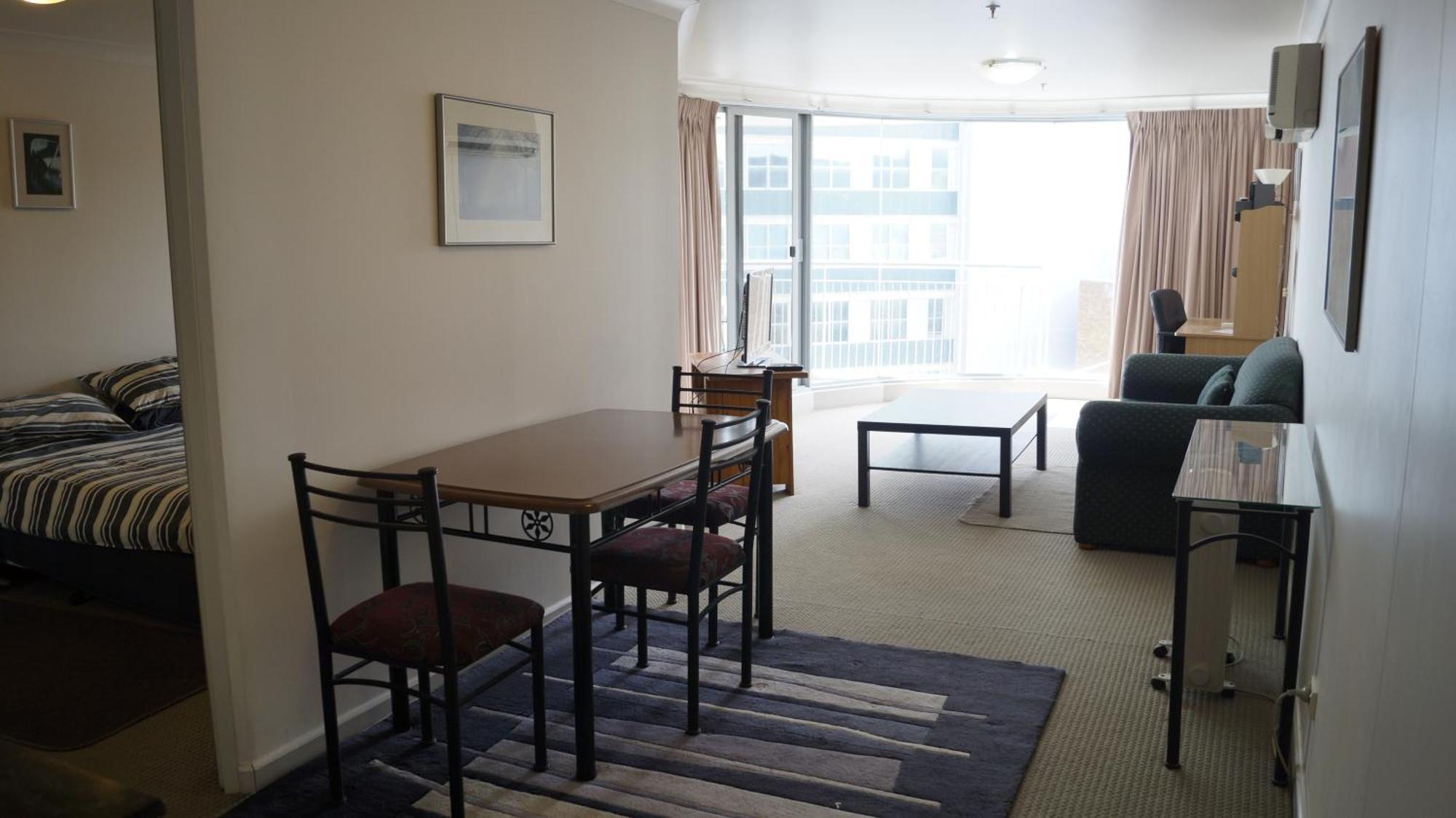 Apartment Plaza