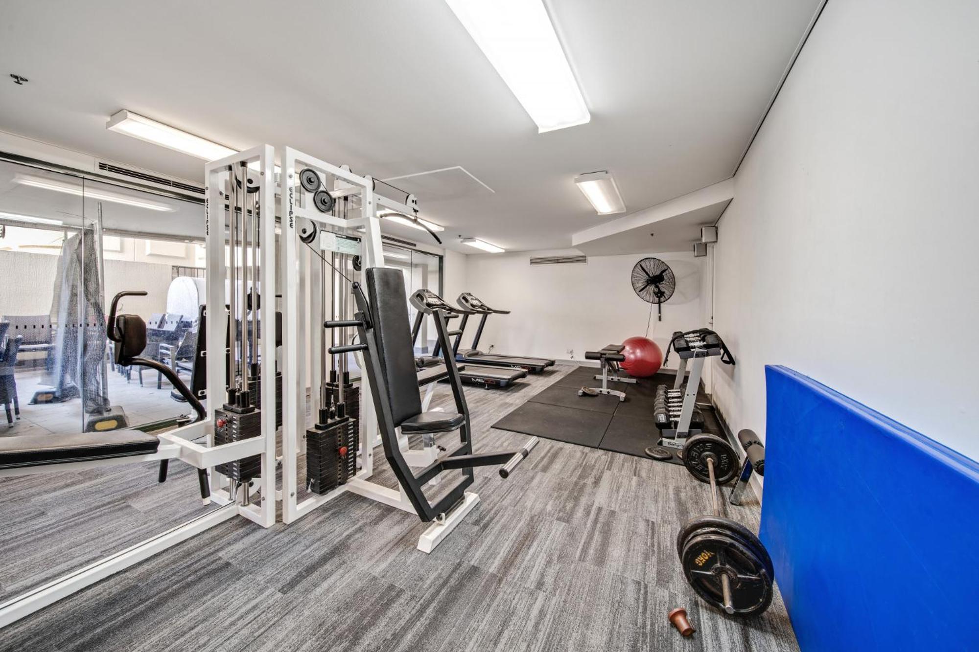 2-bed With Pool, Gym And * Canberra