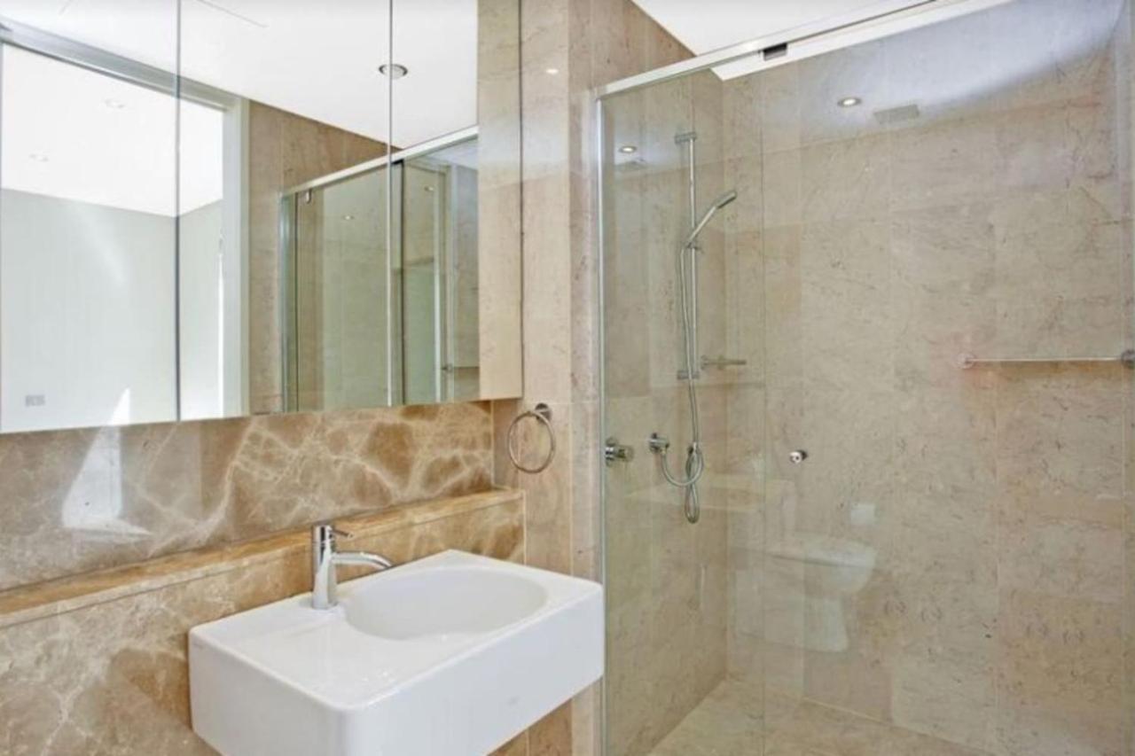 Cosy 2br At Convention Centre Apartment *
