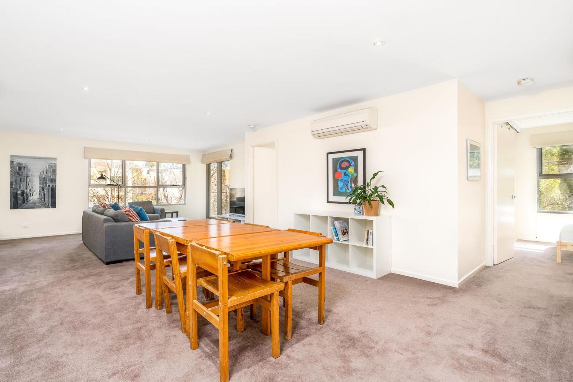 Modern 2br 2ba Close To And Anu Canberra