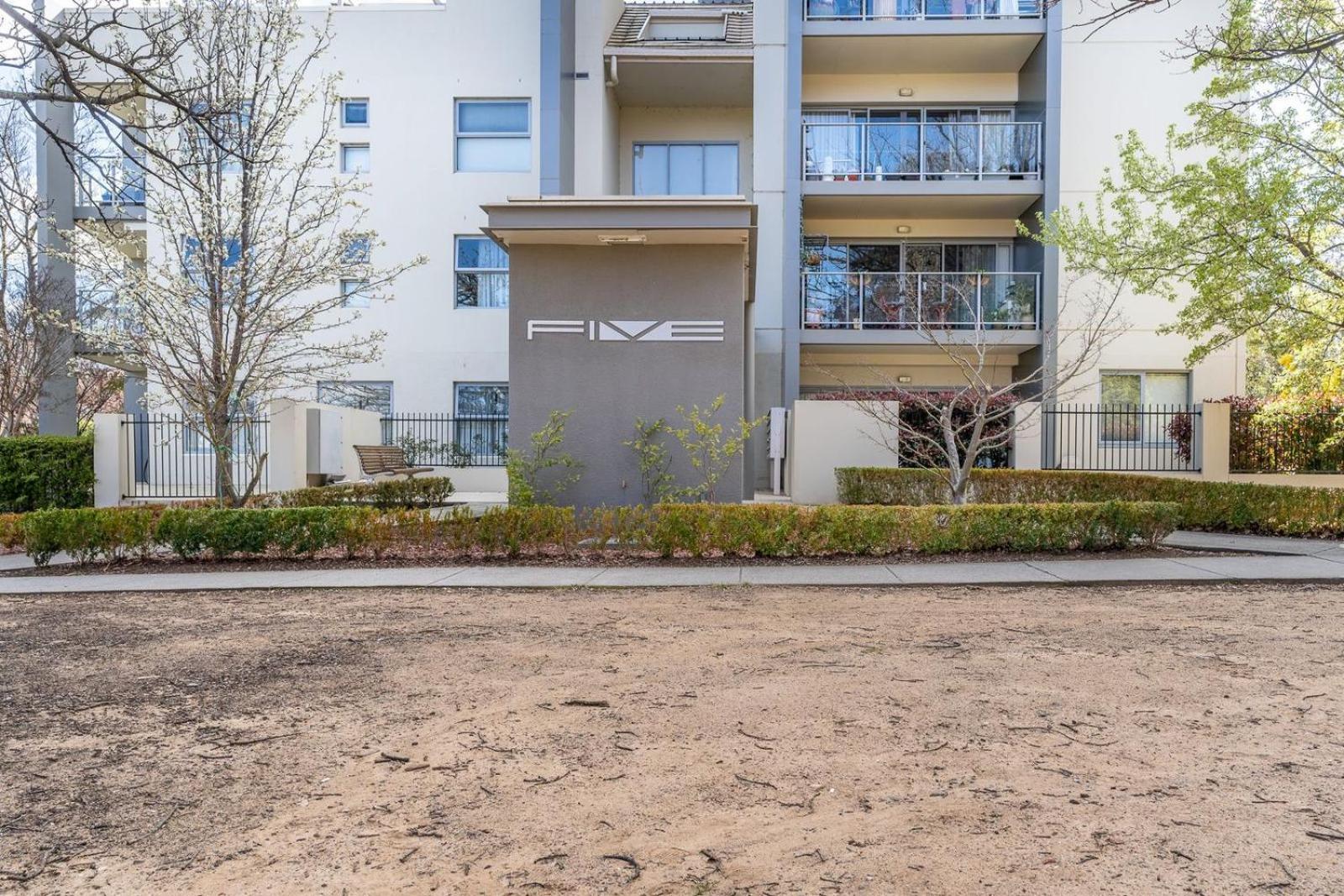 Modern 2br 2ba Close To And Anu