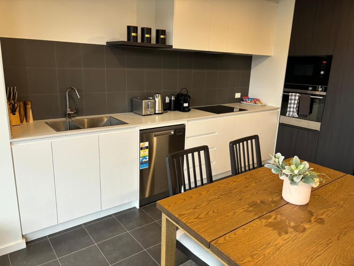 Braddon-cbd-2 Bedroom Apartment *