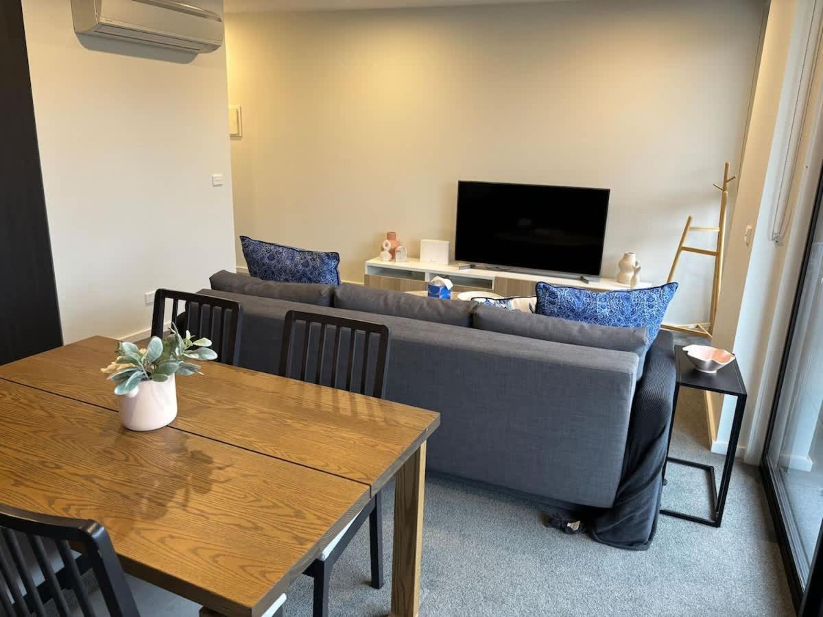 Braddon-cbd-2 Bedroom Apartment Canberra