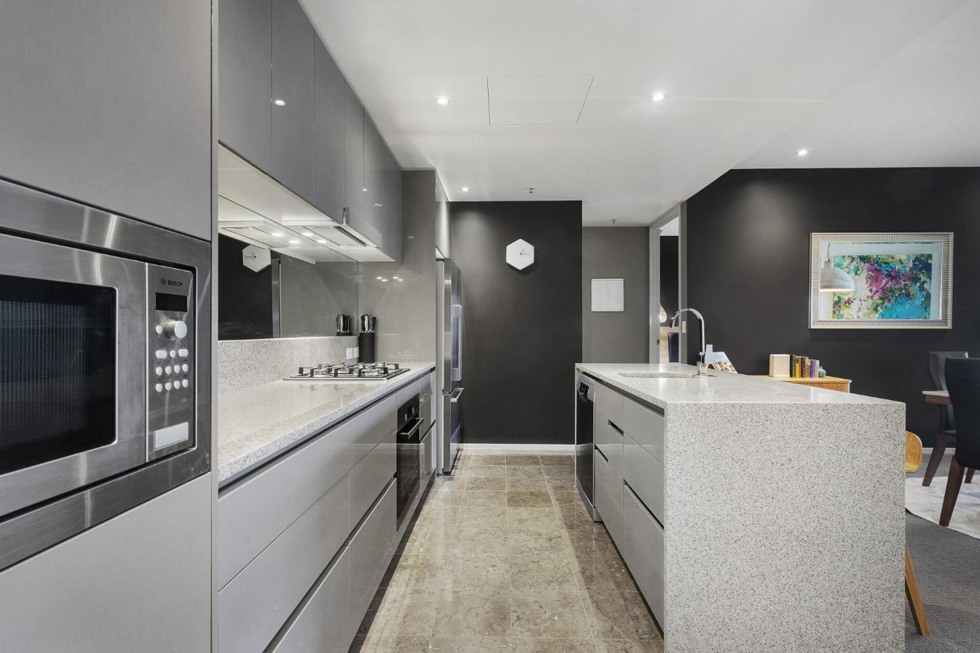 Apartment Sky High Views In The Heart Of