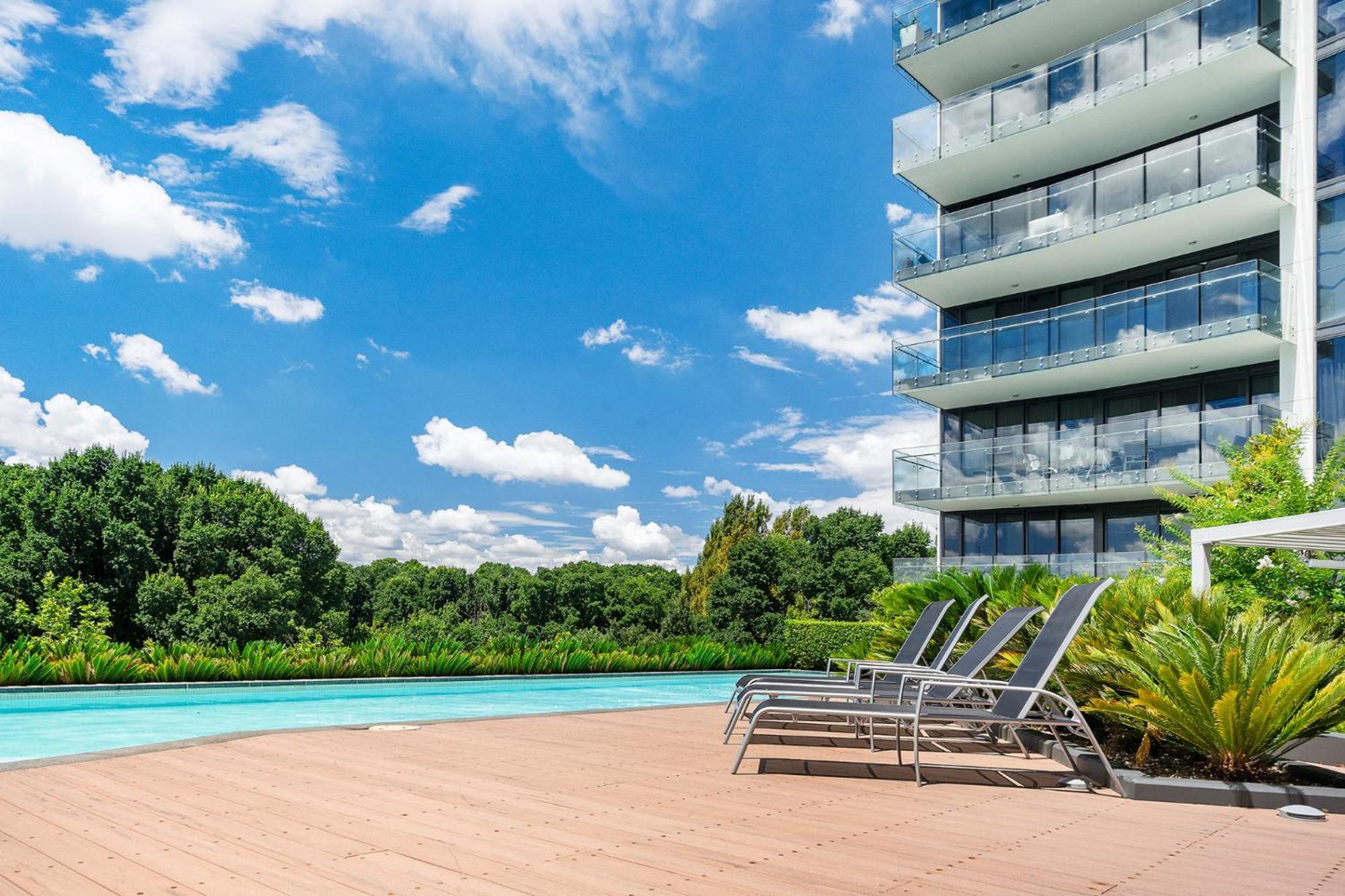 Sky High Views In The Heart Of Apartment Canberra