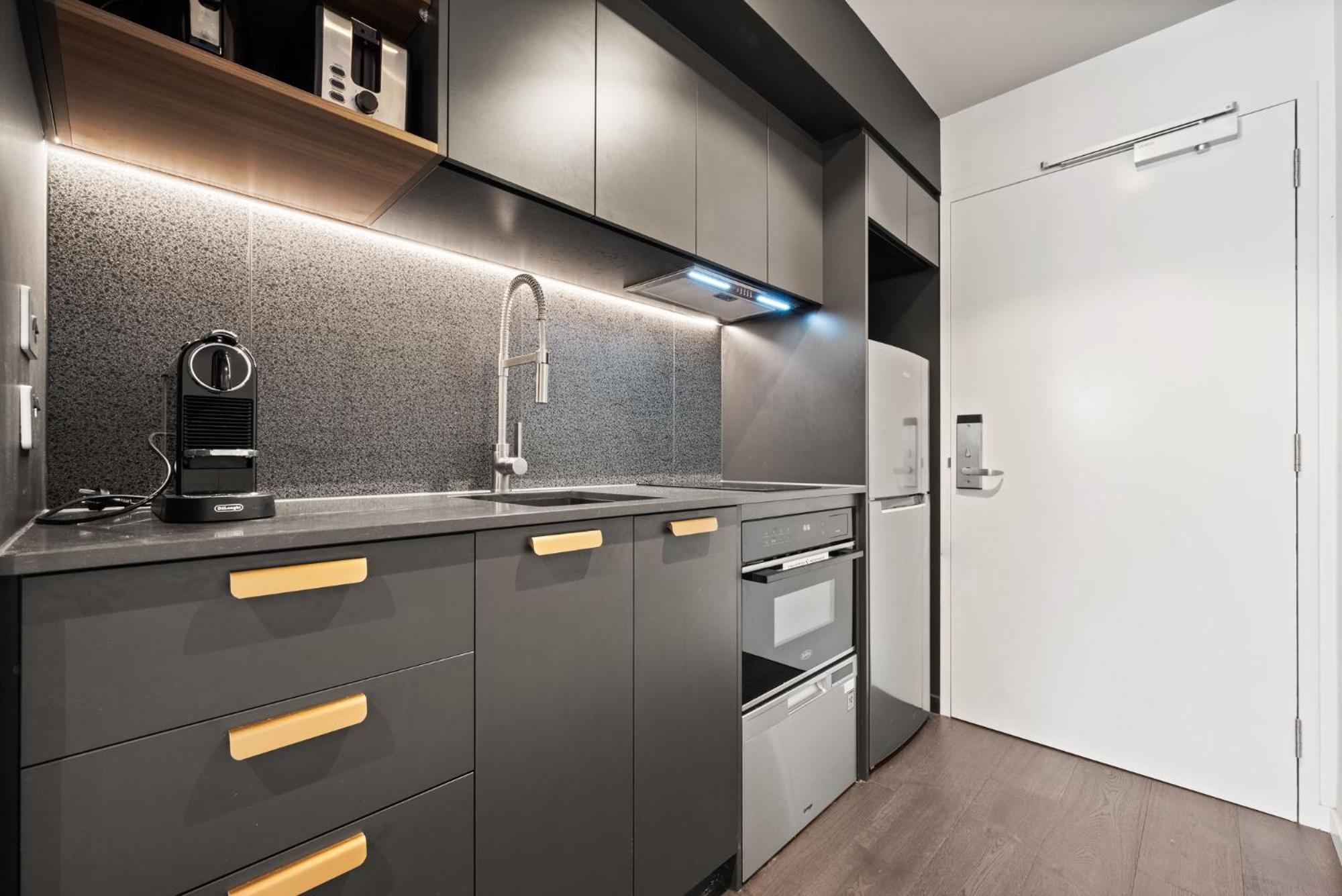 Modern With Bbq Area *