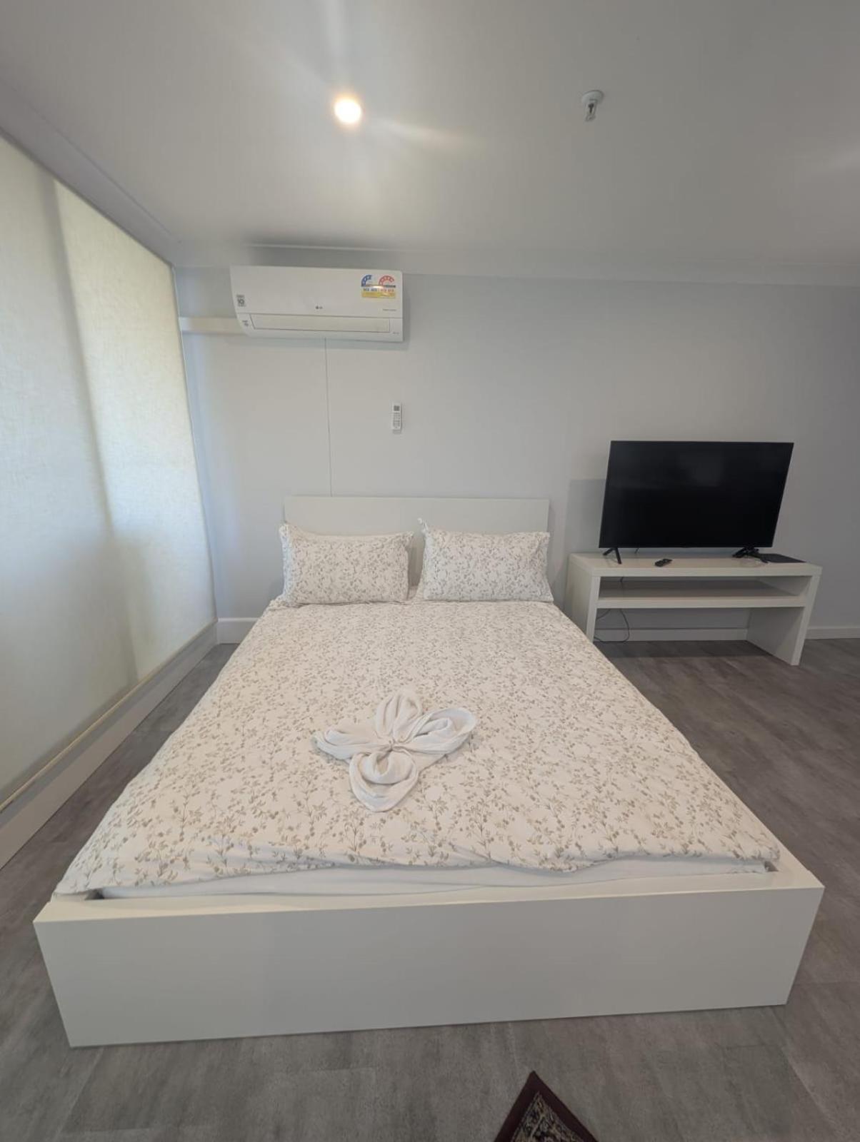 Dana-cozy With Shared Entry In The * Canberra