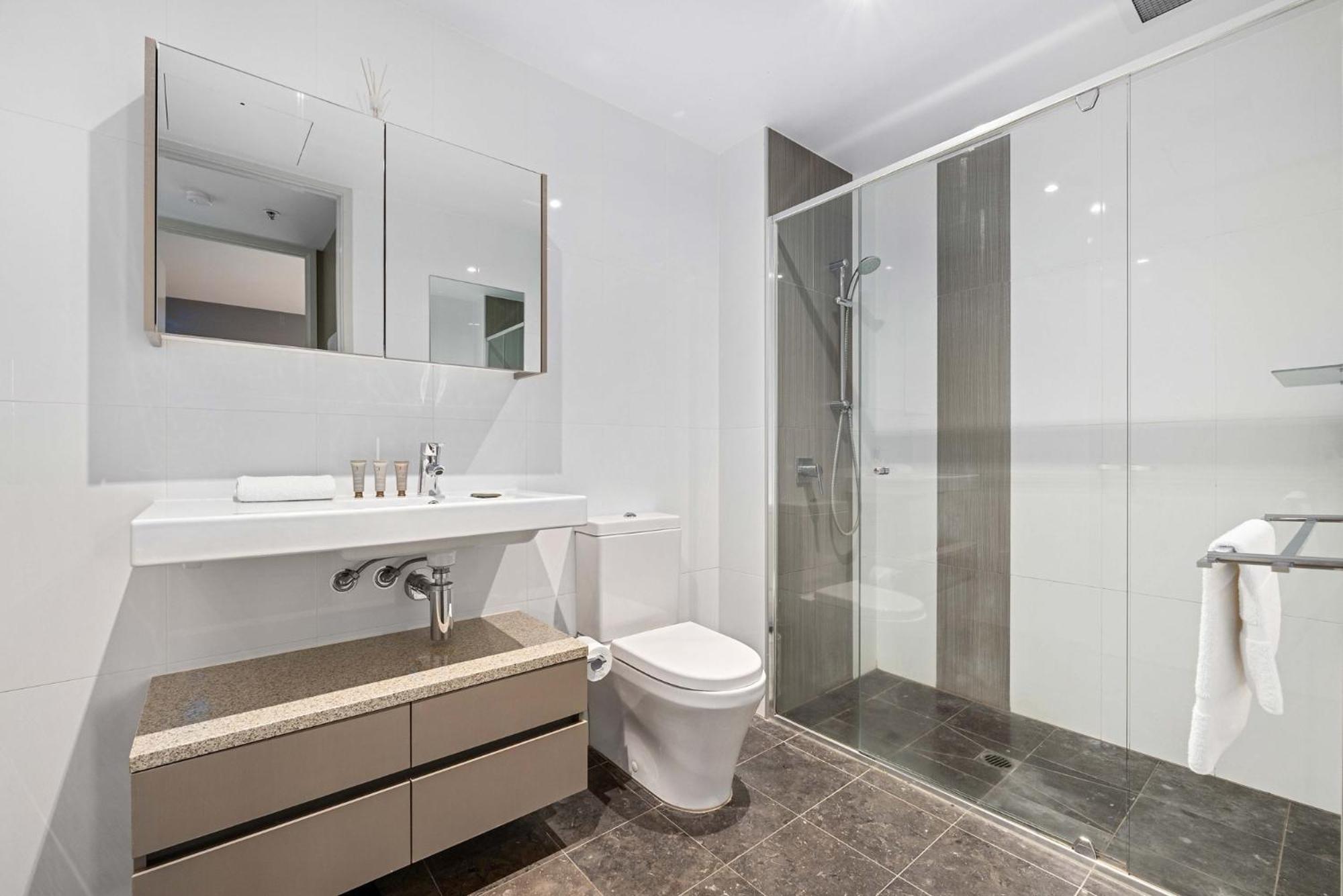 Sky High Views In The Heart Of Apartment Canberra