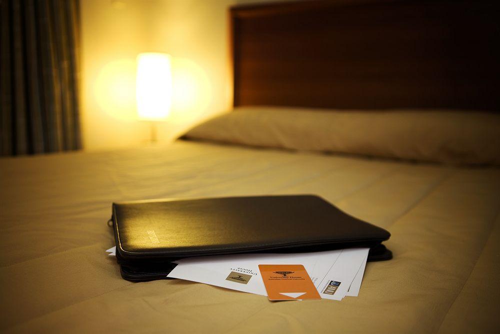 House - Anu Hotel 3*