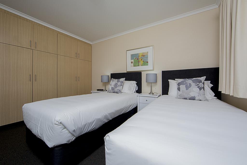 Accommodate - Kingston Court Apartment Canberra